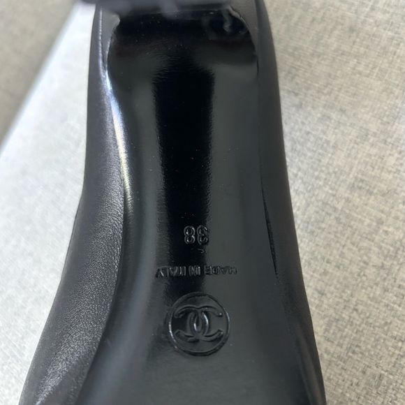 Chanel heels - Picture 7 of 8